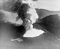 सन् १९४६ में हालमाहेरा पर ज्वालामुखी विस्फोट