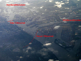 View of the Port of Hamburg (to the south east) Hamburg.Hafen.Luftbild.Elbtunnel.jpg