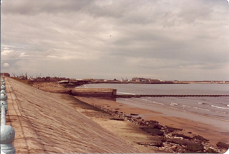 File:Hartlepool - geograph.org.uk - 2112942.jpg