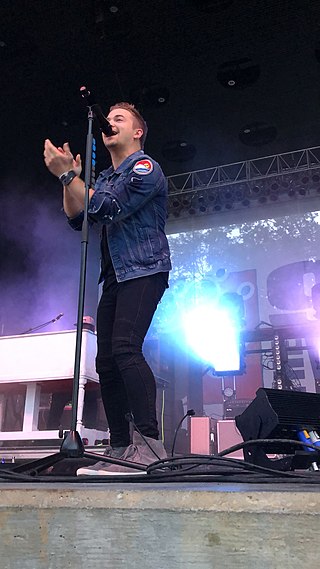 <span class="mw-page-title-main">Hunter Hayes</span> American singer-songwriter and record producer