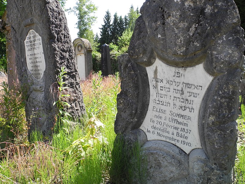 File:Hegenheim, Elsass, Jüdischer Friedhof II.jpg