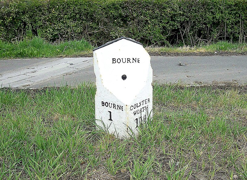 File:Historic milestone vandalised at Bourne, Lincolnshire (geograph 4364451).jpg