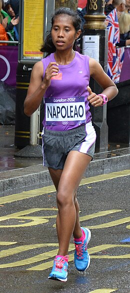 Juventina Napoleão op de olympische marathon voor vrouwen in 2012