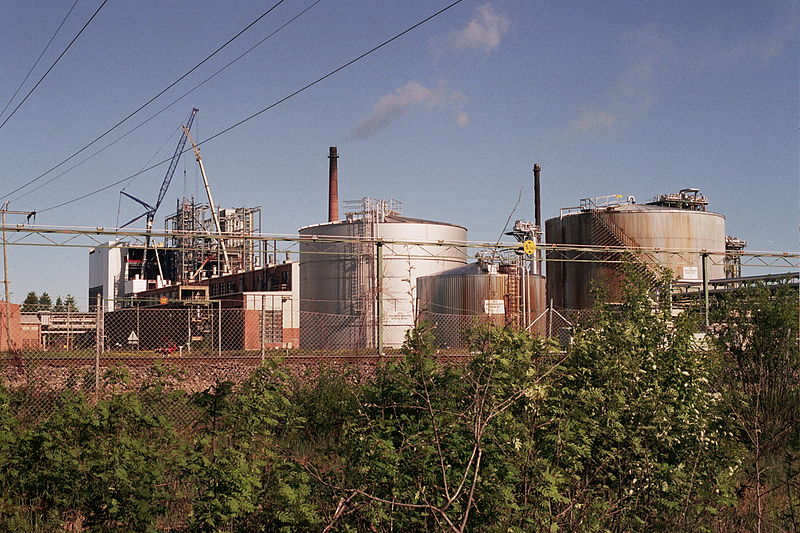 File:Kemira factory in Oulu Jun2011 001.jpg