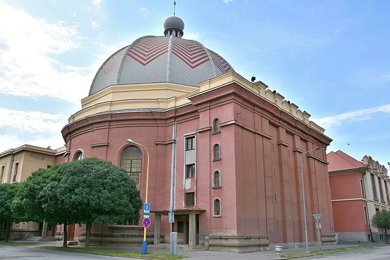 File:Košice - neologická synagóga - 2019.jpg