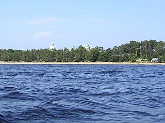 Вид на Коневский монастырь