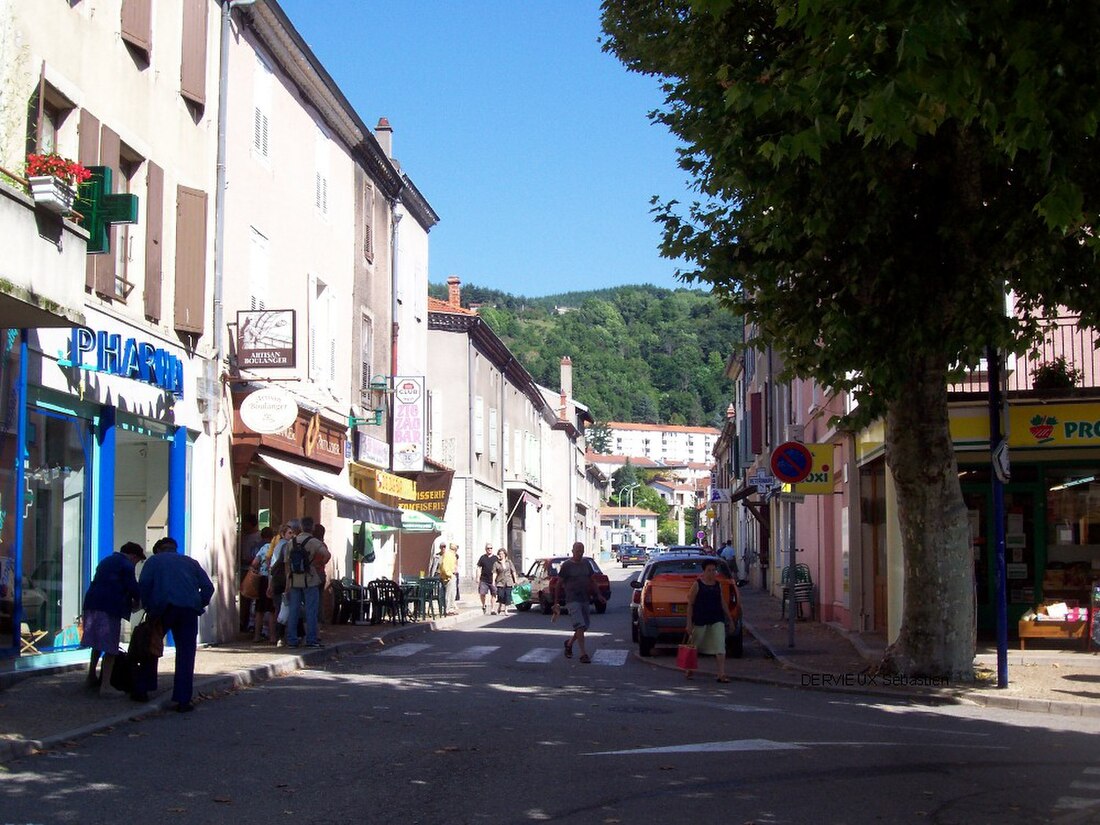 File:Lamastre ardèche.jpg