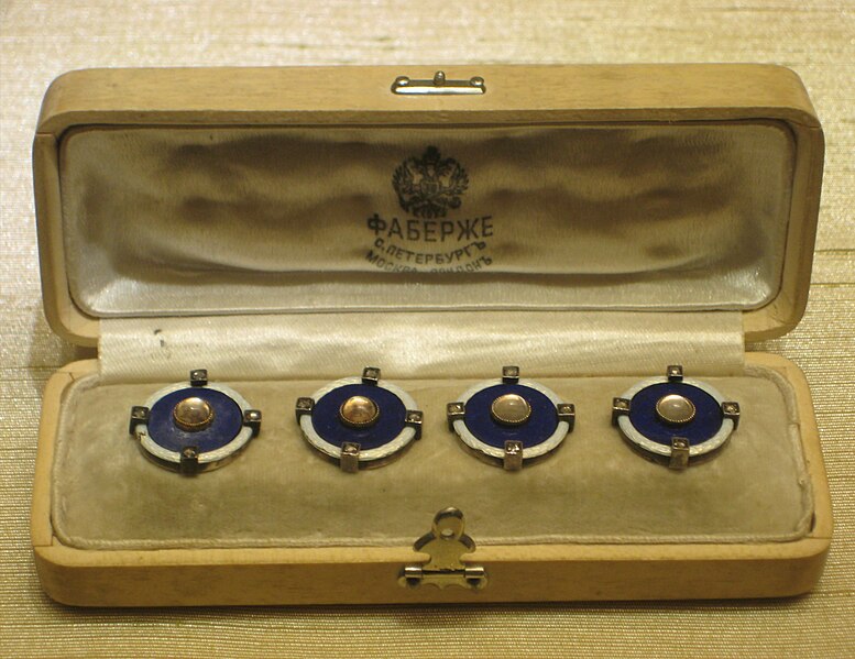 File:Lazurite buttons (Faberge).jpg