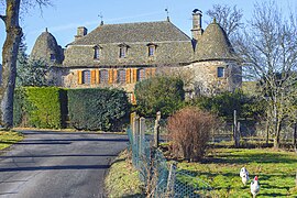 Le manoir de Lachaux, commune de Carlat, Cantal, France, Europe.jpg