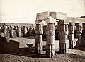 Старинная фотография колонного зала Аменхотепа III