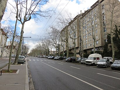 Comment aller à Boulevard de la Croix-Rousse en transport en commun - A propos de cet endroit