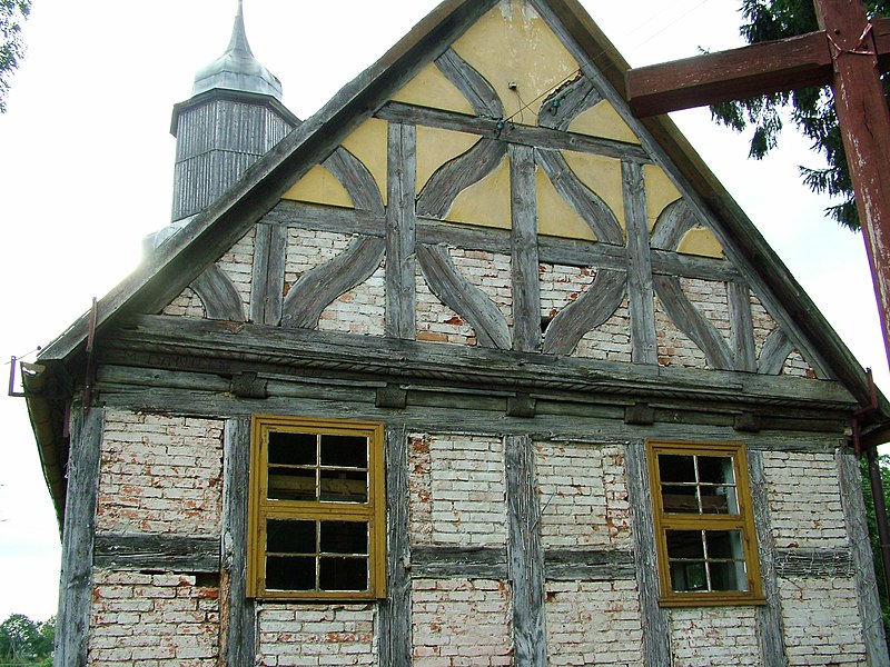 File:MIELENKO DRAWSKIE tudor church - panoramio (4).jpg