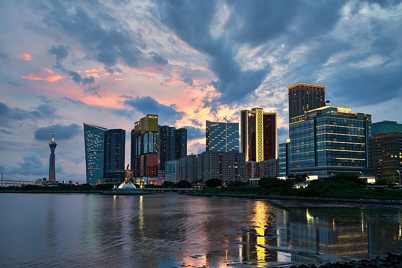 File:Macau Skyline (157820121).jpeg