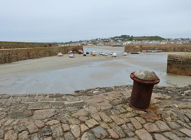 File:Marazion from Saint Michael's Mount, Cornwall - geograph.org.uk - 4988776.jpg