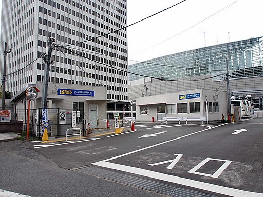 Marunouchi Kajibashi Parking Lot Entrance 2017