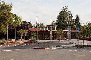 <span class="mw-page-title-main">Menlo-Atherton High School</span> Public comprehensive school in Atherton, California, United States