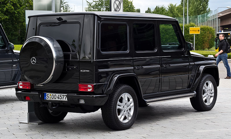 Файл:Mercedes-Benz G 350 BlueTEC (W 463, 3. Facelift) – Heckansicht, 7. August 2012, Stuttgart.jpg