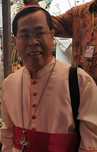 <span class="mw-page-title-main">Aloysius Maryadi Sutrisnaatmaka</span> 21st-century Indonesian Catholic bishop