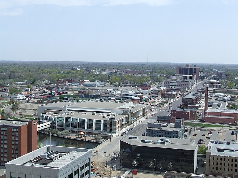 File:Michigan Ave from Boji Tower.jpg