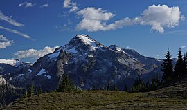 Minerální hora z Copper Ridge.jpg