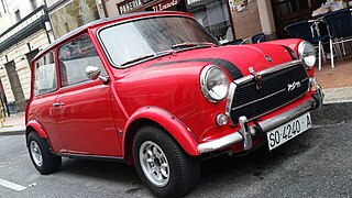 Mini Cooper 1300 (18617684704).jpg