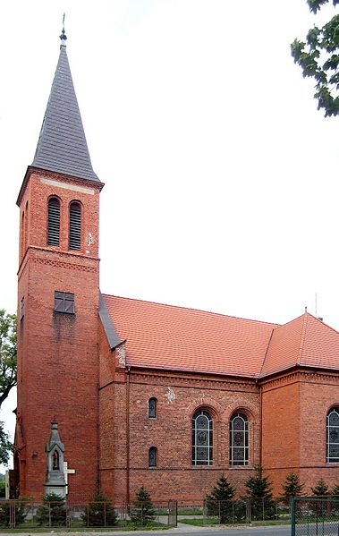 File:Osielsko church.jpg