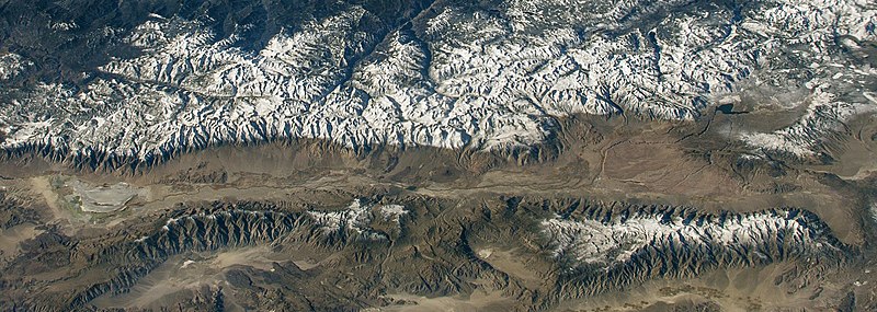 File:Owens River and Owens Valley (California) – from space (ISS).jpg