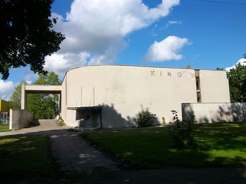 File:Põltsamaa kino, 1983.jpg