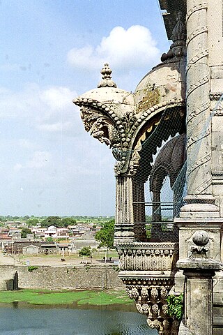 <span class="mw-page-title-main">Naulakha Palace</span> Palace in Gondal, India