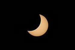 Partial Solar Eclipse April 29th 2014 (13898733668).jpg