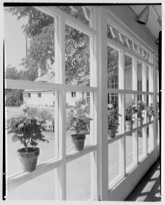 File:Patricia Murphy, Candlelight Restaurant, business in Manhasset, Long Island, New York. LOC gsc.5a20517.tif