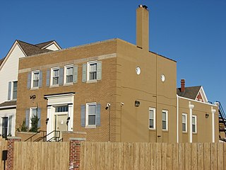 <span class="mw-page-title-main">Peacock Apartments</span> United States historic place