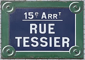 Voir la plaque.