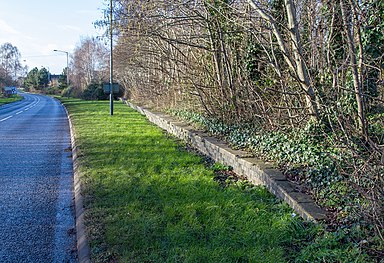 Platform remains by A4390 (geograph 4313744).jpg