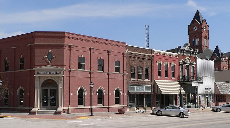 File:Plattsmouth, Nebraska Main Street 400s block N side.JPG