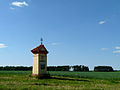 Čeština: Kaplička u vsi Podeřiště (část obce Sedlec) v okrese České Budějovice. English: near the village of Podeřiště, part of the municipality of Sedlec, České Budějovice District, South Bohemian Region, Czech Republic.