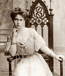 A photograph of Beatrice at age 23