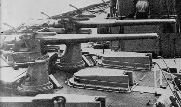 12-pounder guns mounted on 'X' turret; note the sighting hoods on the turret roof