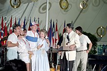 The Beach Boys with Ronald and Nancy Reagan, 1983. Reagans with the Beach Boys.jpg