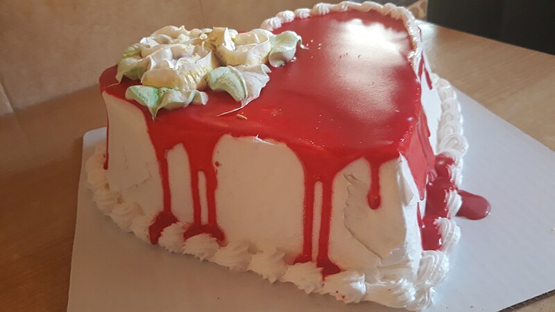 File:Red Cake unzoomed.jpg