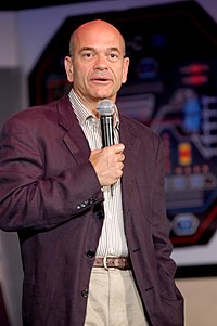 Robert Picardo gatecon.jpg