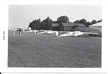 The HP-10 in the centre of this line-up of Schreder gliders at the 1963 US Soaring Championships at Harris Hill, Elmira, NY. Rt to lf HP-8 HP-10 HP-11.jpg