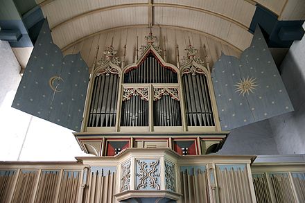 Орган источник. Gothic Organ. Церковь в Органьи. Английский орган 16 века. Орган лангласмедитацион сюр.