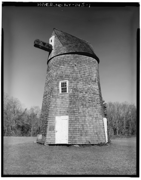 File:SOUTH ELEVATION; SAILS AND STOCKS HAVE BEEN REMOVED FROM THE ROTTED WINDSHAFT - Shelter Island Windmill, Manwaring Road, Shelter Island, Suffolk County, NY HAER NY,52-SHELI,2-1.tif