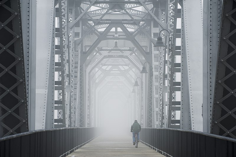 File:Salem Railroad Bridge on a foggy morning (6442276877).jpg