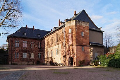 So kommt man zu Museum Schloss Steinheim mit den Öffentlichen - Mehr zum Ort Hier