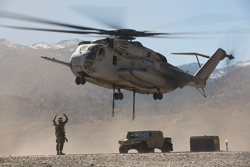 File:Sikorsky CH-53E (USMC) (10457105585).jpg