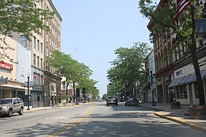 SouthMainStreetHistoricDistritoFondDuLacWisUS45.jpg