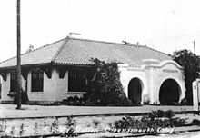 Southern Pacific Railroad Owensmout Depot 1915 Southern Pacific Railroad Station in Owensmouth, circa 1915 (WVM78).jpg