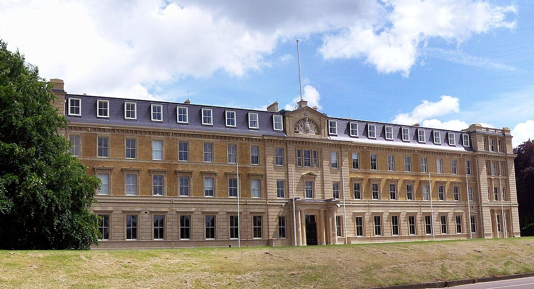 File:Staff College, Camberley.jpg